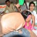 *वर्दी भी हमदर्दी भी* पुलिस अधीक्षक दीपक शुक्ला ने आरक्षक को उचित इनाम देने की घोषणा की