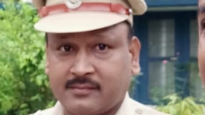 आशीष कुमार शर्मा होंगे नए कोतवाली थाना प्रभारी, निरीक्षक मनोज गुप्ता को माधवनगर थाने की कमान, दोनों थाना प्रभारियों ने किया पदभार ग्रहण