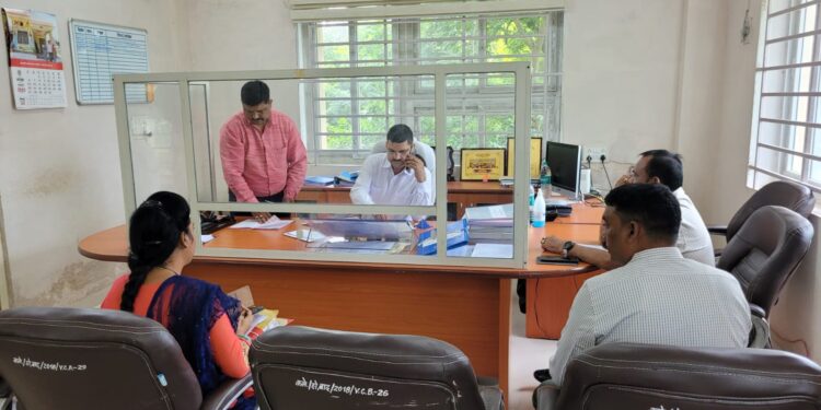 अवैध शराब परिवहन में आबकारी अधिनियम के अंतर्गत जप्त राजसात वाहनों की नीलामी आबकारी विभाग द्वारा की गई