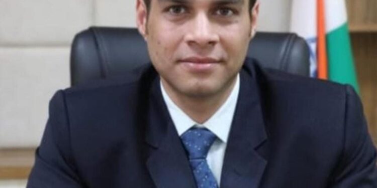 *दो वर्ष से किसानों को फसल बीमा का भुगतान न होने पर कलेक्टर ने शुरू कराई कार्यवाही* *उपसंचालक के माध्यम से इंश्योरेंस कंपनी को राशि भुगतान भेजा पत्र*