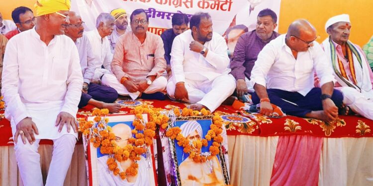 कार्यालय जिला कांग्रेस कमेटी ग्रामीण कटनी भाजपा राज में प्राप्त भ्रष्टाचार के खिलाफ कांग्रेस लड़ेगी – चौहान  शिवराज सरकार में आदिवासियों के साथ अत्याचार – विधायक