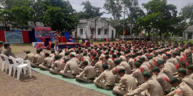 केम्प कमांडर कर्नल एन एस धाकड कमान अधिकारी 33 म0प्र0 एनसीसी बटालियन सागर ़ के निर्देषन में आर्मी स्टेषन ढाना में 10 दिवसीय वार्षिक प्रषिक्षण शिविर के समापन हुआ