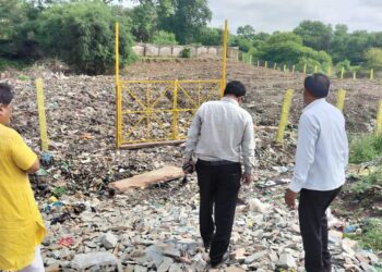 जहां फिकता था कूड़ा कचरा अब वहां चारों ओर छाएगी हरियाली मां कर्मा देवी चौराहे पर लगेंगे, फव्वारे दो नए पार्क ले रहे हैं आकार