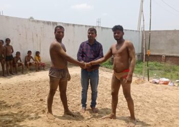 *शिवालयों में जलाभिषेक कर धूमधाम से मनाया गया नागपंचमी का पर्व* ( जिले में जगह-जगह कराया गया कुश्ती दंगल, लोगों में दिखा उत्साह)