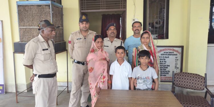 चौकी बस स्टेण्ड थाना कुठला, द्वारा 24 घंन्टे के अन्दर 02 नाबालिक बच्चो को दस्तयाब