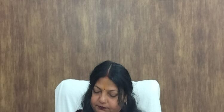 वार्डो में स्थापित कराई एलईडी लाइटों की जाॅच कराने महापौर ने आयुक्त को दिये निर्देश जाॅच पूर्ण होने तक ठेकेदार सप्लायर को किसी प्रकार का भुगतान न करें