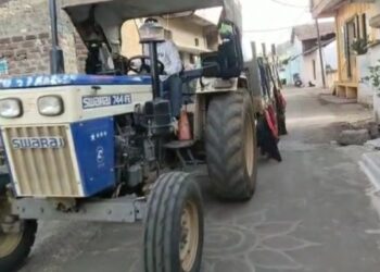 अजनाल नदी से हो रहा है अवैध उत्खनन प्रशासन मौन