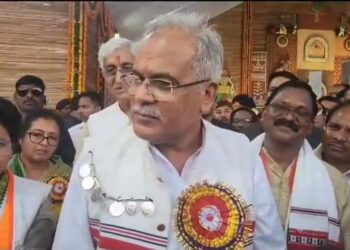 स्मृति ईरानी को गांधी परिवार का फोबिया हो गया देखिए वीडियों