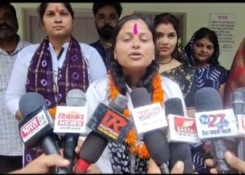 किलिमंजारो चोटी फतह कर पवई पहुंची माउंटेन गर्ल  पत्रकार कल्याण परिषद् ने किया स्वागत