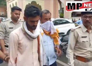 व्यापमं पुलिस भर्ती परीक्षा के आरोपी को 5 साल की सजा, शाजापुर निवासी हरेंद्र ने अपने स्थान पर वासुदेव पाठक को बिठाकर दिलवाई थी परीक्षा VIDEO
