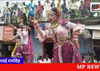 *नगर में गाजे बाजे के साथ निकाली गई श्री कृष्णा बलराम जी की शोभायात्रा*  समाज की प्रतिभाओं का हुआ सम्मान