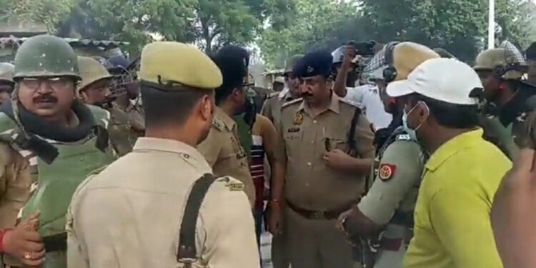 ट्रिपल मर्डर की वारदात से सनसनी मच गई