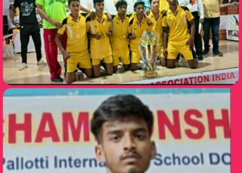 *डोंगरगढ -आत्मानन्द स्कूल के छात्र गाब्रिएल का फूटबाल शुयश*