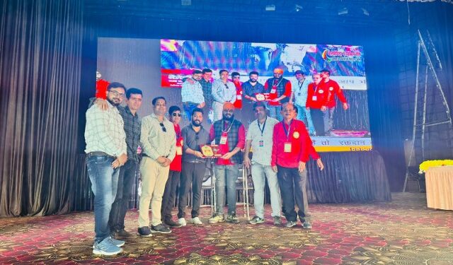 थैलेसीमिया व सिकल सेल पीड़ित बच्चो को मिला परामर्श कटनी ब्लड डोनर एंड वेलफेयर सोसाइटी के प्रयासों से 50 बच्चों को मिला शिविर का लाभ
