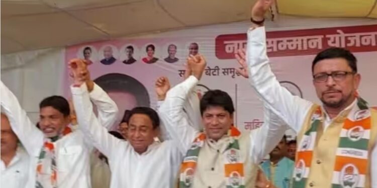 चुनाव से पहले बीजेपी को झटका, एक हजार से ज्यादा कार्यकर्ताओं ने थामा कांग्रेस का दामन