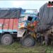 पीछे से ट्रक की ठोकर लगने से बाइक हाइवे के डिवाइडर से टकराई, पुत्र की मौत, पिता गंभीर