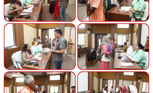 जनसुनवाई में 120 आवेदकों के आवेदनों पर हुई सुनवाई  संयुक्त कलेक्टर एवं डिप्टी कलेक्टर ने सुनवाई कर दिए कार्यवाही के निर्देश