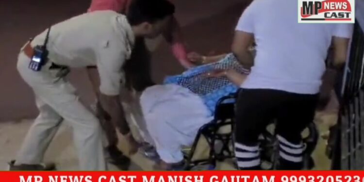 katni : गणेश विसर्जन ड्यूटी के दौरान रात्रि में माधवनगर गेट के पास सड़क हादसे के दौरान दिखा पुलिस का मानवीय चेहरा