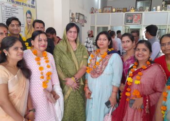 शिक्षक पदाधिकारी का किया स्वागत एवं सम्मान