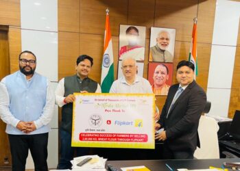 लखनऊ के किसान समूह ने फ्लिपकार्ट पर 2 लाख किलो आटे का किया व्यापार अपर मुख्य सचिव कृषि ने दी बधाई।
