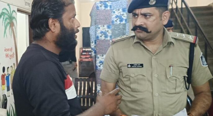 कारवाई की मांग अस्पताल में बच्चे की मौत मृत बच्चे के पिता ने लगाई पुलिस से करवाई की गुहार, देखे पूरा मामला