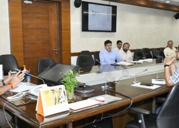 मुख्य सचिव ने सचिवालय प्रशासन के कार्यों की समीक्षा की