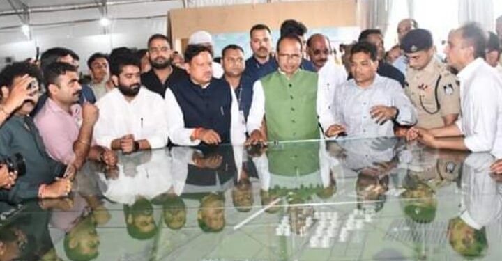 बीना की धरा पर 14 सितंबर को रचेगा नया इतिहास  बीना रिफाइनरी पेट्रो केमिकल प्रोजेक्ट मध्य प्रदेश में एक स्थान पर आया हुआ सबसे बड़ा निवेश – मुख्यमंत्री श्री शिवराज सिंह चौहान