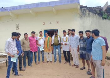 सर्व समाज फाऊंडेशन प्रदेश अध्यक्ष रज्जाक अली शाह टीकमगढ़ जिला अध्यक्ष हुकुमचंद अहिरवार ने किया कई ग्रामों का दौरा