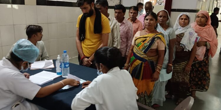 स्वच्छता ही सेवा पखवाड़ा अंतर्गत सफाई कर्मचारी हेतु स्वास्थ्य शिविर का हुआ आयोजन