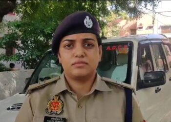 सोशल मीडिया के माध्यम से एक ऑडियो संज्ञान में आया जिसको तुरन्त संज्ञान में लेकर उपनिरीक्षक निलंबित कर दिया गया