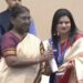राष्ट्रपति जी द्वारा आज नई दिल्ली में जनपद फतेहपुर स्थित प्राथमिक विद्यालय, अस्ती की प्रधानाध्यापिका सुश्री आशिया फारूकी जी को ‘राष्ट्रीय शिक्षक पुरस्कार-2023’ से सम्मानित होने पर हार्दिक बधाई! VIDEO
