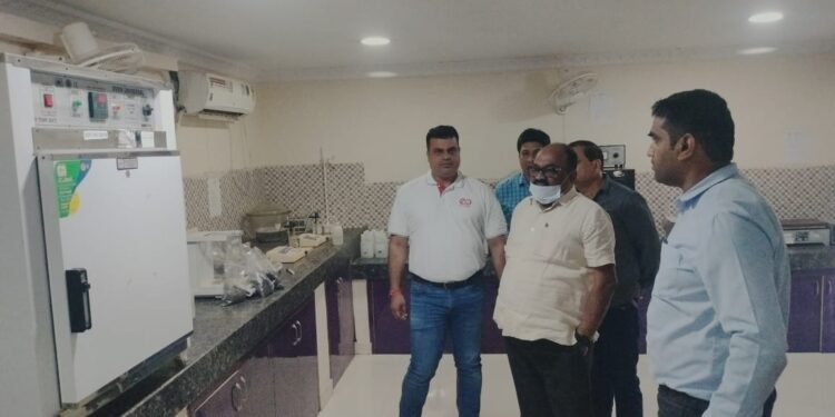 निगमायुक्त विनोद कुमार शुक्ल ने एमएसडब्ल्यू प्लांट का किया औचक निरीक्षण  नये वाहनों को संचालित करने एवं वाहनों के ट्रेकिंग सिस्टम की कार्य व्यवस्था में सुधार करने निर्देश