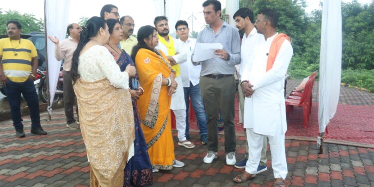 85 लाख की लागत से होगा दुगाडी नाला के जल का शुद्धिकरण  महापौर श्रीमति प्रीति संजीव सूरी ने वार्ड पार्षद सुमन राजू माखीजा के साथ किया भूमिपूजन