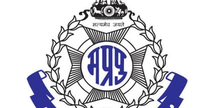 पुलिस थाना विजयराघवगढ़ जिला कटनी विजयराघवगढ़ पुलिस ने किया आधा दर्जन वारंटियों की गिरफ्तारी, जिला बदर आरोपी के विरूद्ध राज्य सुरक्षा अधिनियम के उल्लंघन की कार्यवाही