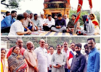 आदिवासी युवती की जघन्य हत्या एक युवती और गायब भाजपा राज में कानून व्यवस्था ध्वस्त – चौहान  कांग्रेस जिलाध्यक्ष एवं विधायक पीड़ित परिवार से मिलने पहुंचे