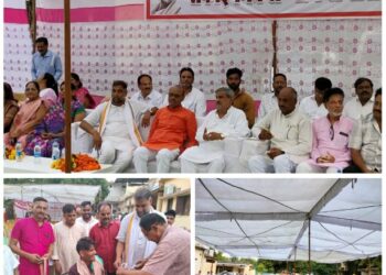 नरसिंहपुर में गाँधी जयंती के अवसर पर नगरपालिका परिषद में स्वच्छता कर्मचारियो का राज्यसभा सांसद  कैलाश सोनी  की उपस्थिति मे विधायक  जालम सिंह पटेल  ने सम्मान किया