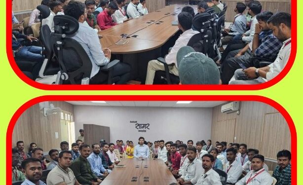 मुख्यमंत्री ने जनसेवा मित्रों से की वीसी में चर्चा मध्यप्रदेश में 50 परिवारों पर नियुक्त होगा एक जनसेवा मित्र