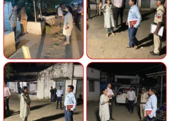 कलेक्टर एवं जिला निर्वाचन अधिकारी ने एफएसटी के कार्यों का आकस्मिक निरीक्षण किया