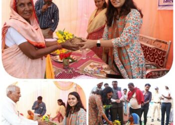 कलेक्टर ने वरिष्ठ मतदाताओं का किया सम्मान विधानसभा निर्वाचन में नैतिक मतदान की दिलाई शपथ हर एक वोट का बताया महत्व
