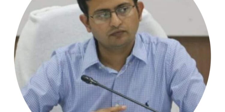 नवरात्रि पर्व के दौरान जिले के नगरीय क्षेत्रों में भारी वाहनों के प्रवेश पर रहेगा प्रतिबंध डिस्ट्रिक्ट मजिस्ट्रेट  नीरज कुमार सिंह ने दिए आदेश