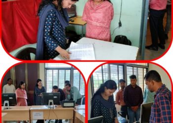 कलेक्टर डॉ. सलोनी सिडाना ने किया बिछिया के नामांकन कक्ष का निरीक्षण
