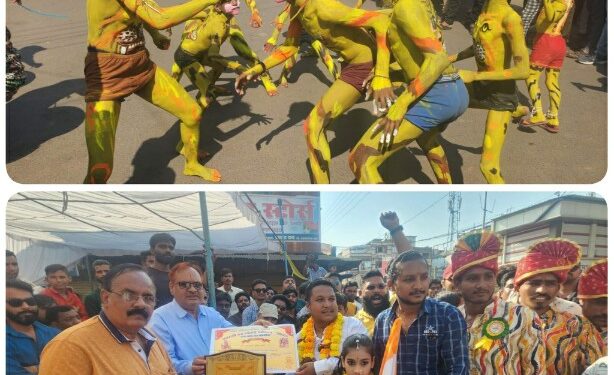 नवरात्र में शेर बनने की परम्परा हुई जीवित,जयस्तंभ पर मां जगदग्बा के शेर जमकर नाचे नपा परिषद द्वारा आयोजित ढोल प्रतियोगिता में सरस्वती ढोल पार्टी बनी विजेता
