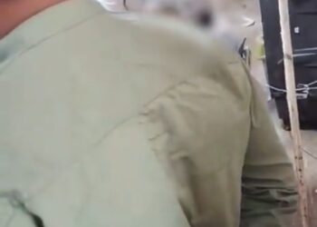 अस्पताल में डॉक्टर का मरीज को स्ट्रेचर पर पीटते हुए VIDEO वायरल, मारपीट करने वाले जूनियर डॉक्टर को किया निलंबित,