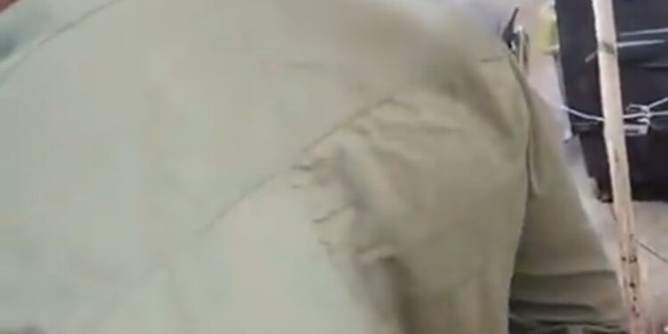 अस्पताल में डॉक्टर का मरीज को स्ट्रेचर पर पीटते हुए VIDEO वायरल, मारपीट करने वाले जूनियर डॉक्टर को किया निलंबित,