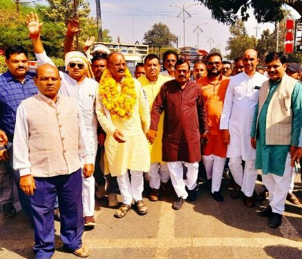 *बड़वारा से कांग्रेस प्रत्याशी विजय राघवेंद्र सिंह ने किया नामांकन दाखिल*