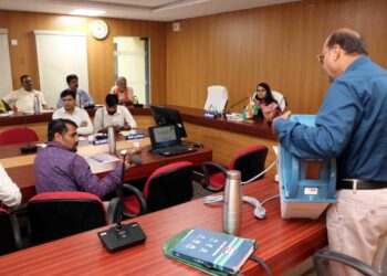 राजनैतिक दलों के पदाधिकारियों के साथ बैठक आयोजित