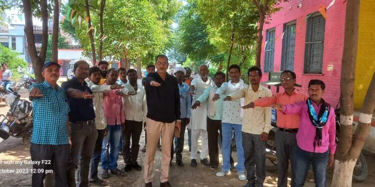 विधानसभा निर्वाचन 2023 के मद्देनज़र कलेक्टर एवं जिला निर्वाचन अधिकारी सुश्री ऋजु बाफना के निर्देशन और जिला स्वीप नोडल अधिकारी एवं सीईओ जिला पंचायत  दलीप कुमार के मार्गदर्शन में जिले की चारों विधानसभाओं में मतदाता जागरूकता कार्यक्रम का आयोजन किया जा रहा है।