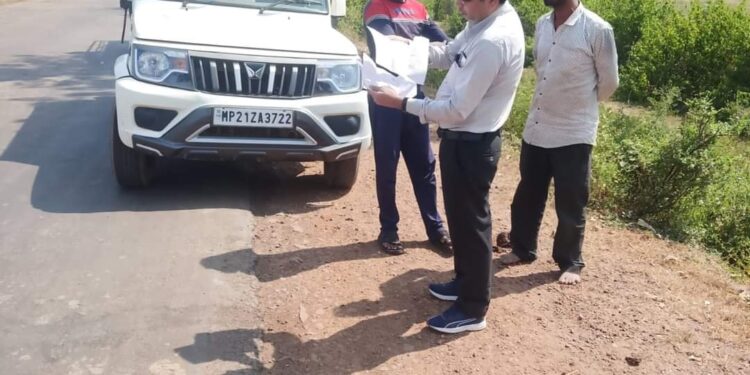 वाहन चेकिंग में 8 वाहनों के विरुद्ध कार्रवाई कर 11 हजार रुपये की चालानी कार्यवाही