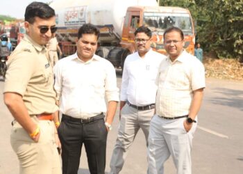 कलेक्टर, पुलिस अधीक्षक ने अंतर जिला बॉर्डर एवं मतदान केन्द्रों का किया निरीक्षण