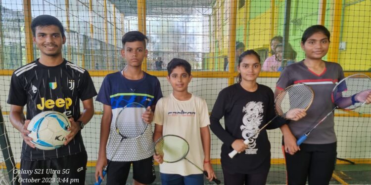 वर्धमान स्कूल ने फिर रचा इतिहास,बैडमिंटन में चार छात्रों का राज्य में हुआ चयन,वही फुटबॉल खेल में राज्य स्तरीय फुटबॉल चैंपियनशिप खेलेंगे..